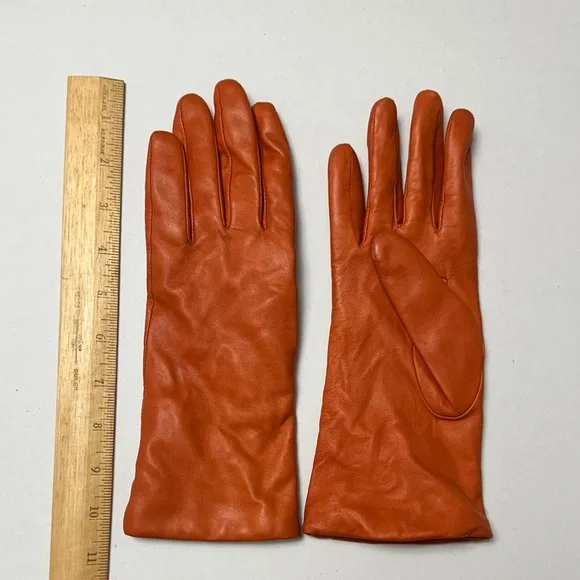Elegant Fownes Brothers Orange wool lined Leather Gloves - Picture 1 of 8